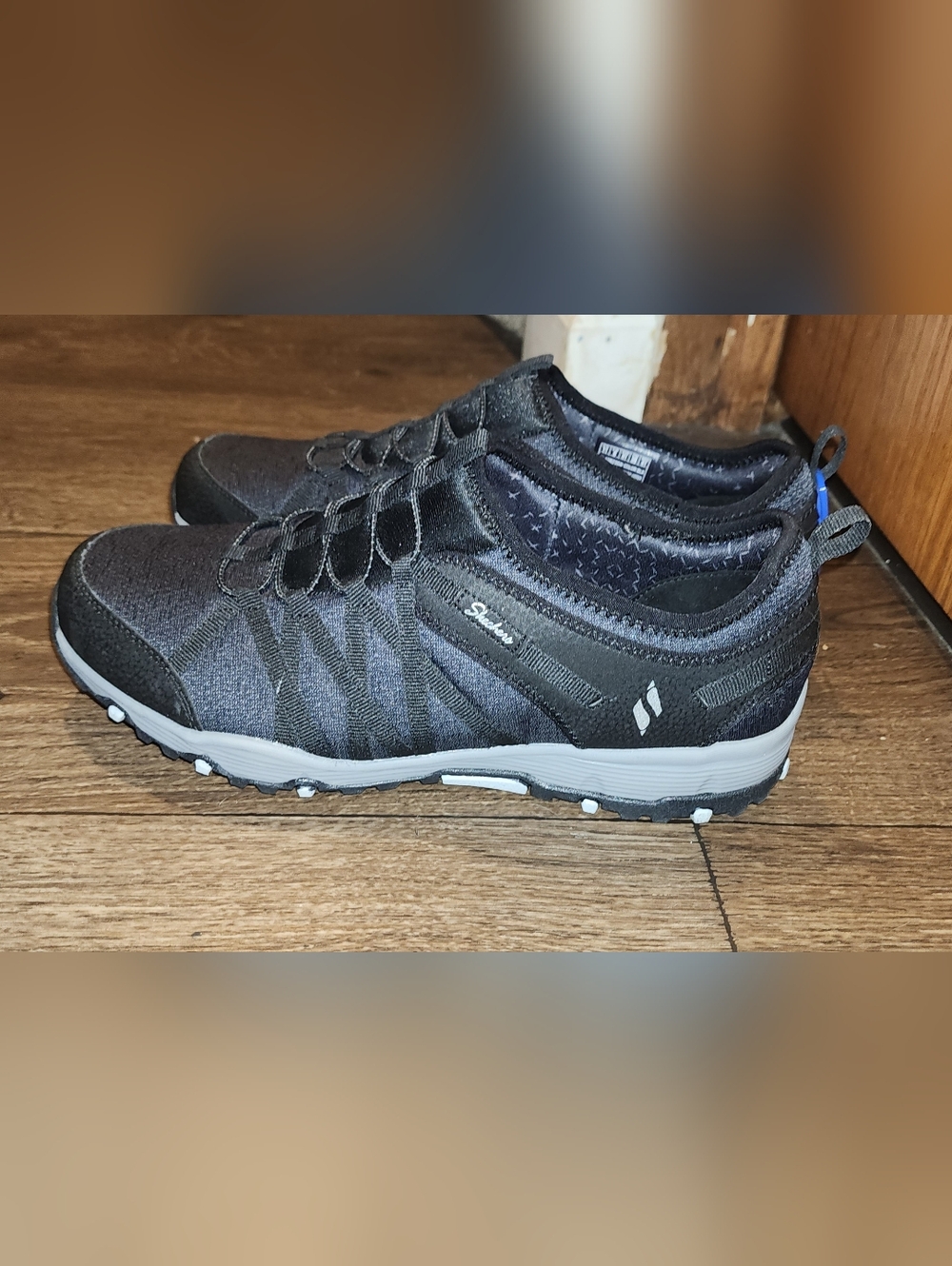 Skechers Black Slip-On Air Cooled Memory Foam Sneakers 11W